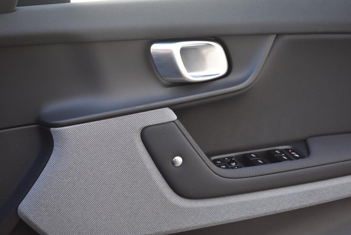 2023 Polestar 2 Standard range Single motor MY23 Midnight