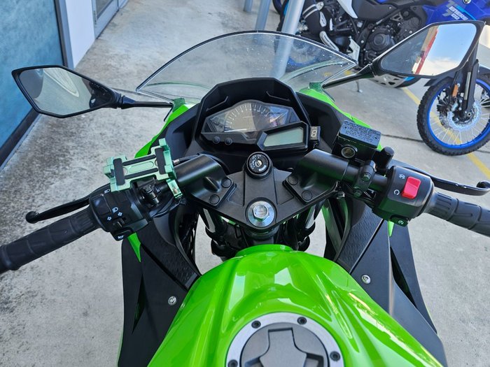 2013 Kawasaki NINJA 300 Green