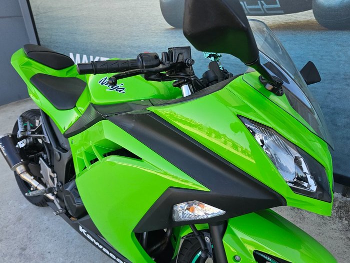 2013 Kawasaki NINJA 300 Green