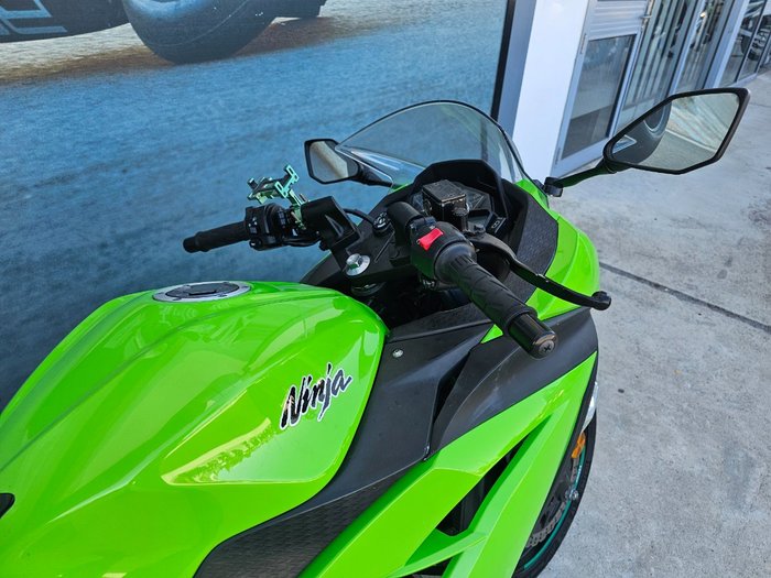 2013 Kawasaki NINJA 300 Green