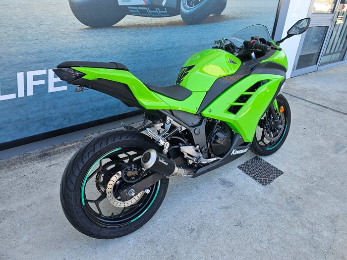 2013 Kawasaki NINJA 300 Green