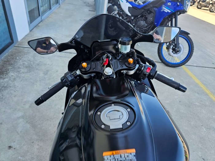 2022 Yamaha YZF-R7LA Black