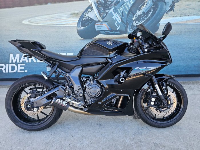 2022 Yamaha YZF-R7LA Black