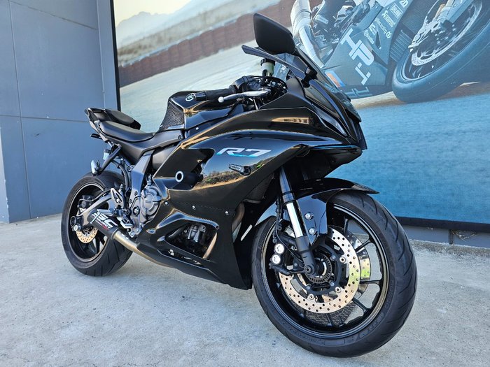 2022 Yamaha YZF-R7LA Black