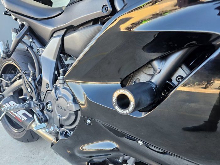 2022 Yamaha YZF-R7LA Black
