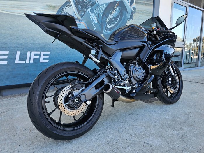 2022 Yamaha YZF-R7LA Black