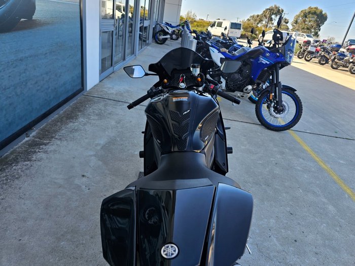 2022 Yamaha YZF-R7LA Black