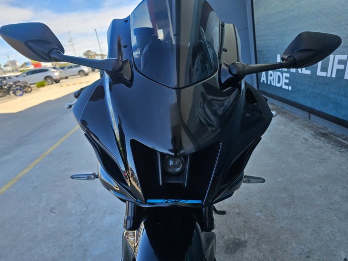 2022 Yamaha YZF-R7LA Black