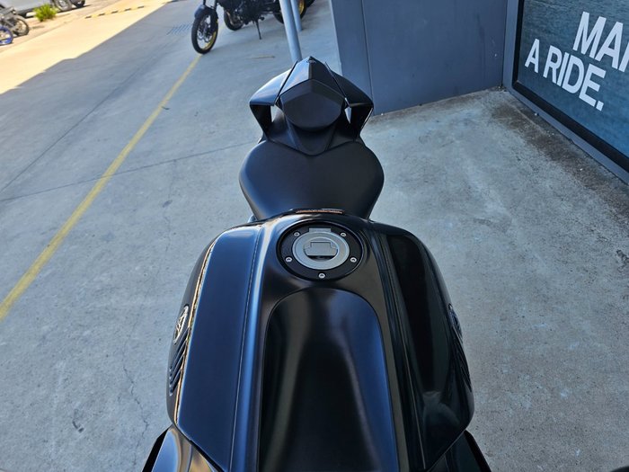 2022 Yamaha YZF-R7LA Black