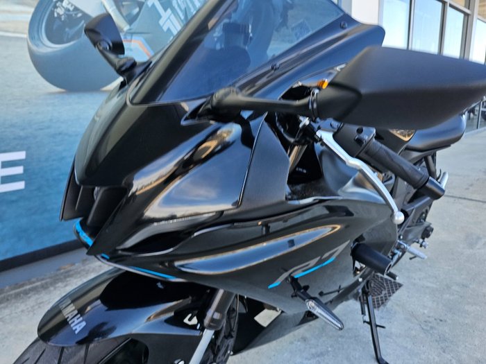 2022 Yamaha YZF-R7LA Black