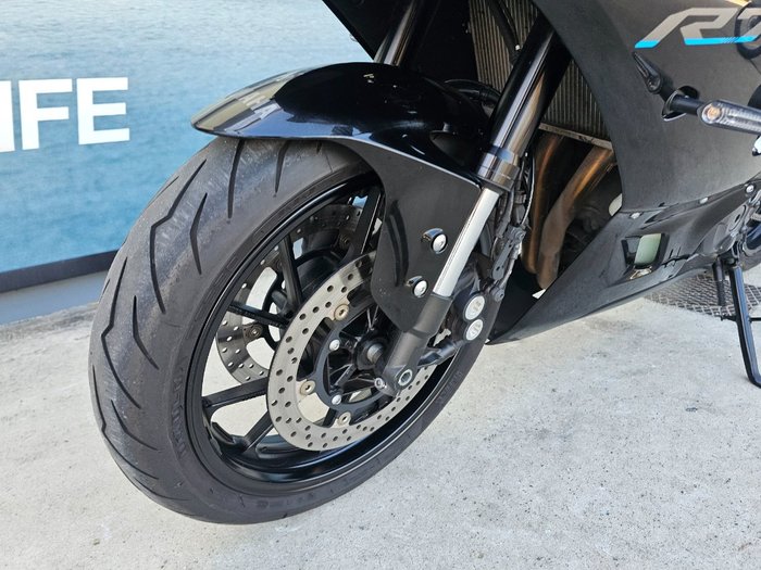 2022 Yamaha YZF-R7LA Black
