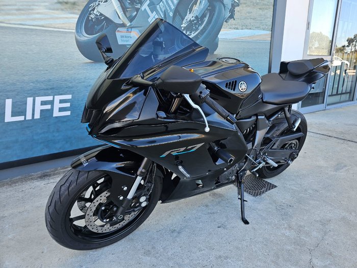 2022 Yamaha YZF-R7LA Black