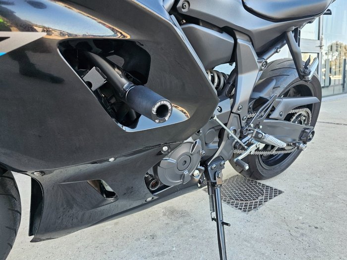 2022 Yamaha YZF-R7LA Black