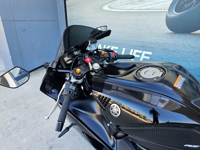 2022 Yamaha YZF-R7LA Black