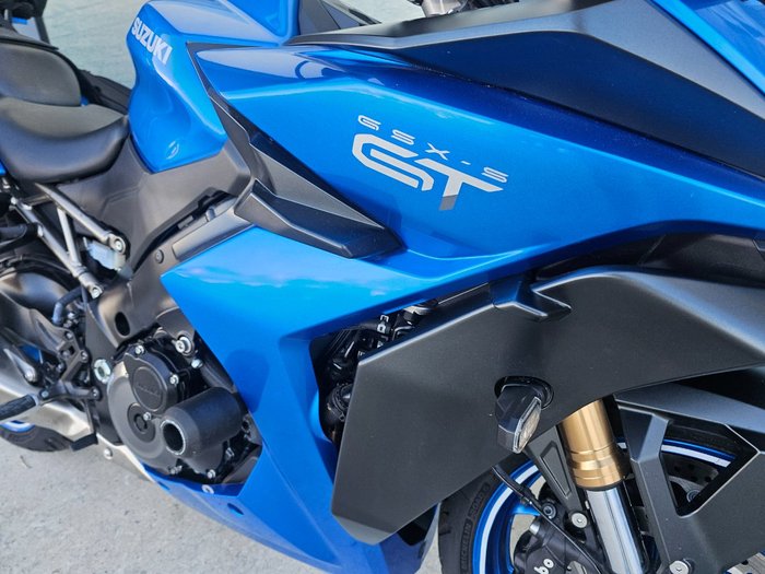 2023 Suzuki GSX-S1000GT Blue