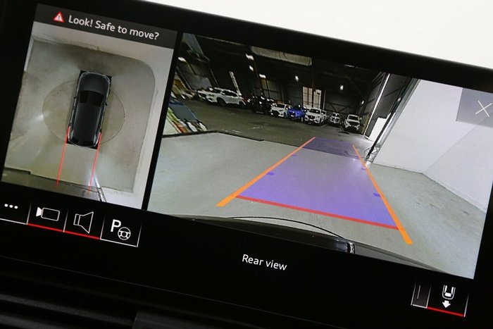 2023 Audi Q5 45 TFSI Dynamic Black