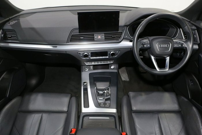 2023 Audi Q5 45 TFSI Dynamic Black
