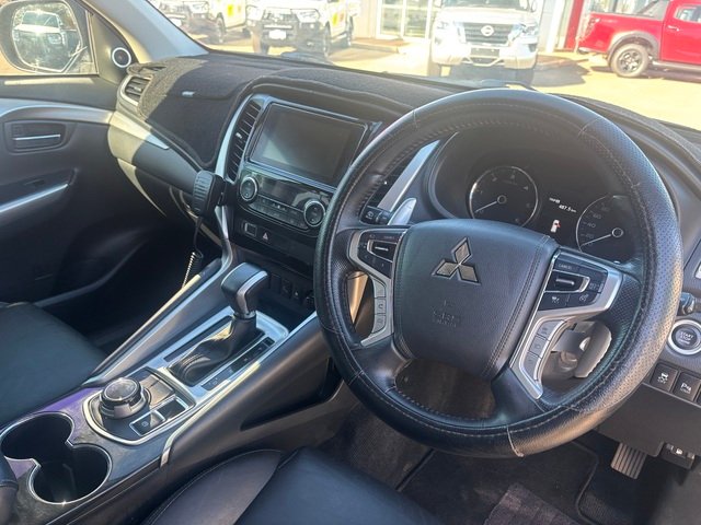 2019 MITSUBISHI PAJERO SPORT