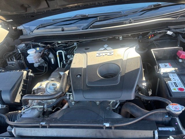 2019 MITSUBISHI PAJERO SPORT