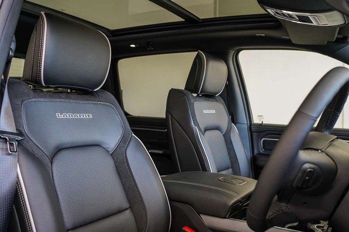 2025 RAM 1500 Laramie Sport Hurricane SO RamBox