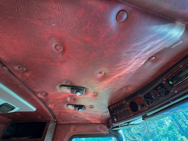 2010 Kenworth T402 It Bunk, Cummins Isx, 465K Kms On Crate Motor, 18Sp