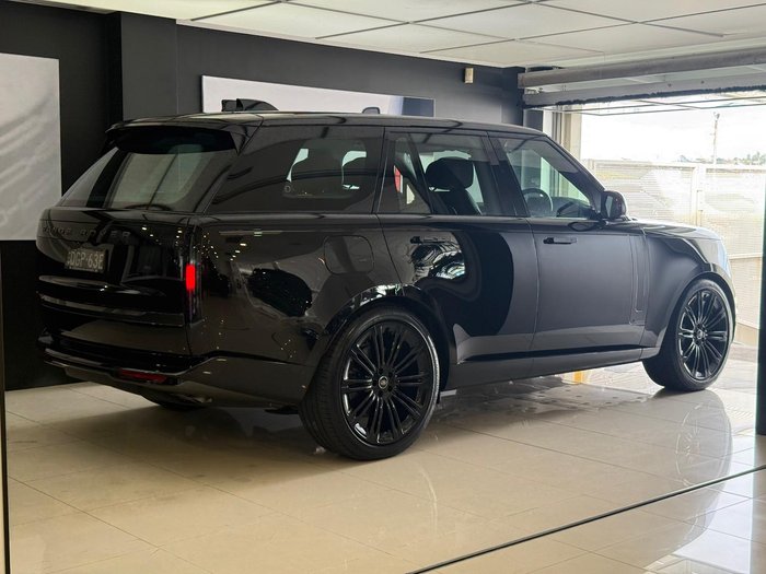 2024 Land Rover Range Rover P530 Autobiography