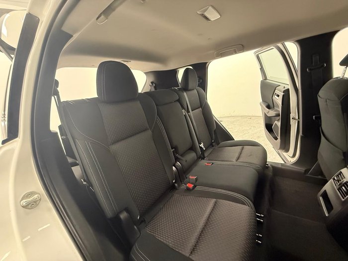 2022 Mitsubishi Outlander ES ZM MY22.5 White