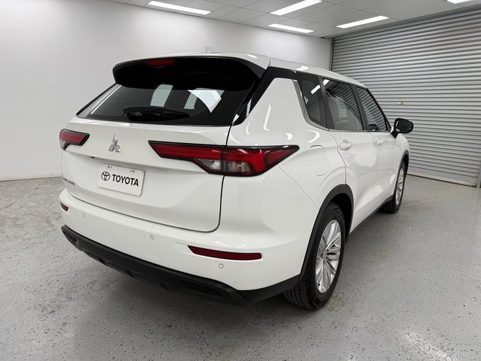 2022 Mitsubishi Outlander ES ZM MY22.5 White