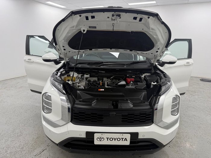 2022 Mitsubishi Outlander ES ZM MY22.5 White