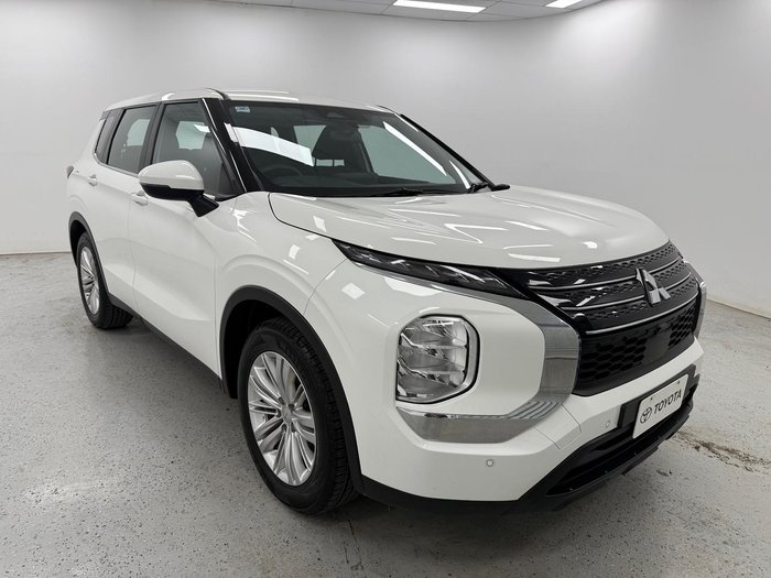 2022 Mitsubishi Outlander ES ZM MY22.5 White