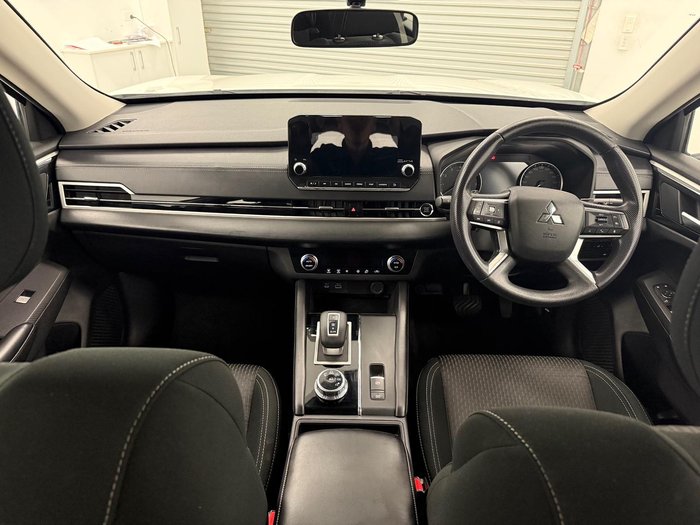 2022 Mitsubishi Outlander ES ZM MY22.5 White