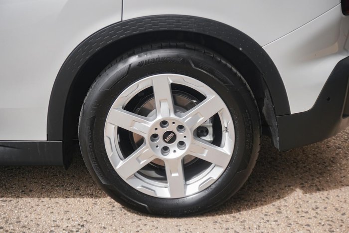 2024 MINI Countryman SE Classic