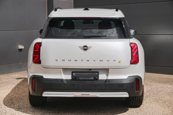 2024 MINI Countryman SE Classic