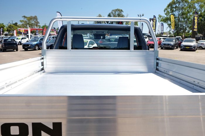 2025 Mitsubishi Triton GLX