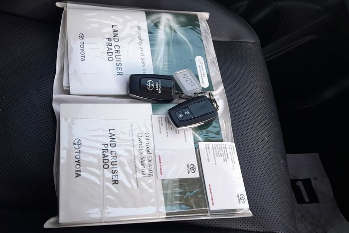 2021 Toyota Landcruiser Prado VX