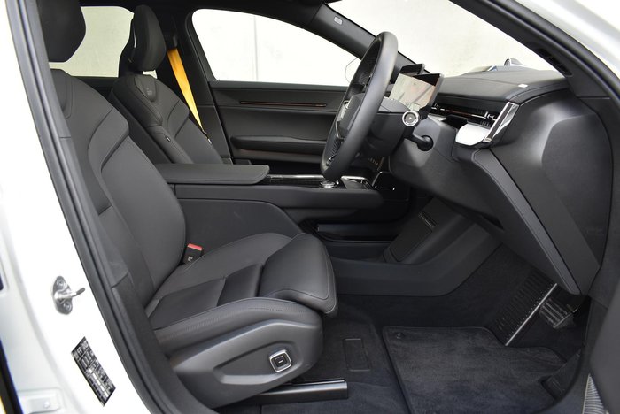 2024 Polestar 3 Long range Dual motor with Performance and Plus pack MY25 AWD Snow