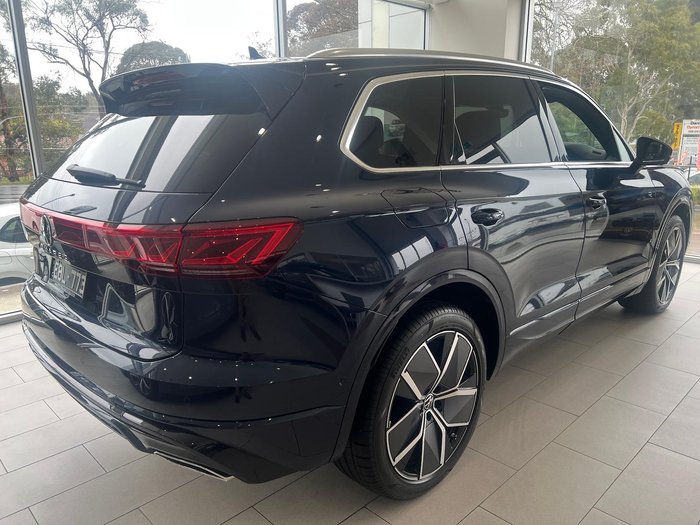 2025 Volkswagen Touareg 210TDI R-Line