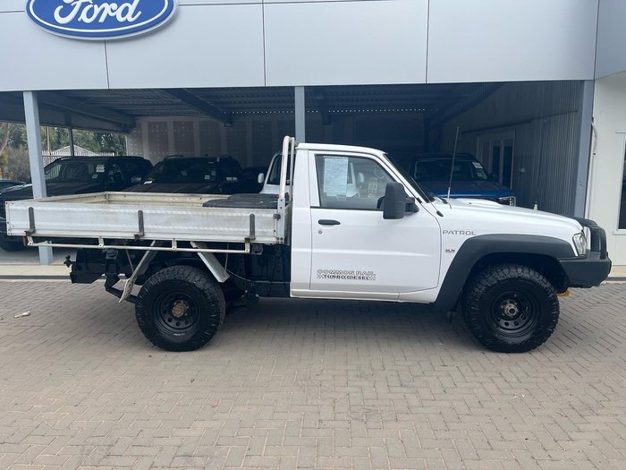 2013 Nissan Patrol DX GU 6 MY13 4X4 Dual Range Polar White