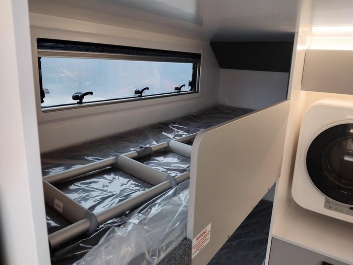 2025 New Age Caravans Road Owl Escape My25.5 19Ft Bunk Full Ensuite Full Composite