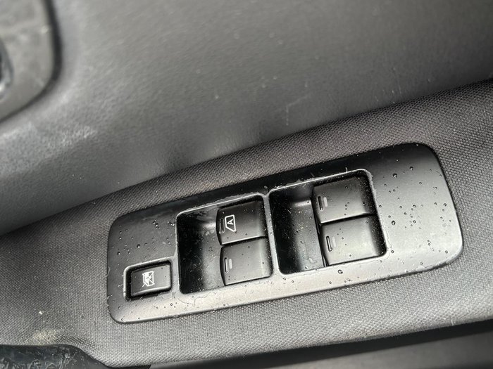 2011 Nissan Dualis ST