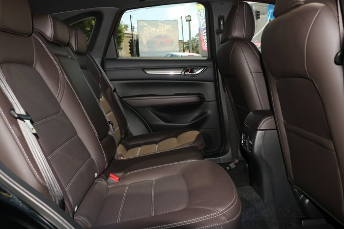 2025 Mazda CX-5 G25 Akera