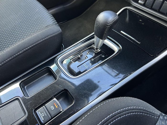 2020 Mitsubishi Outlander ES ZL MY21 Titanium