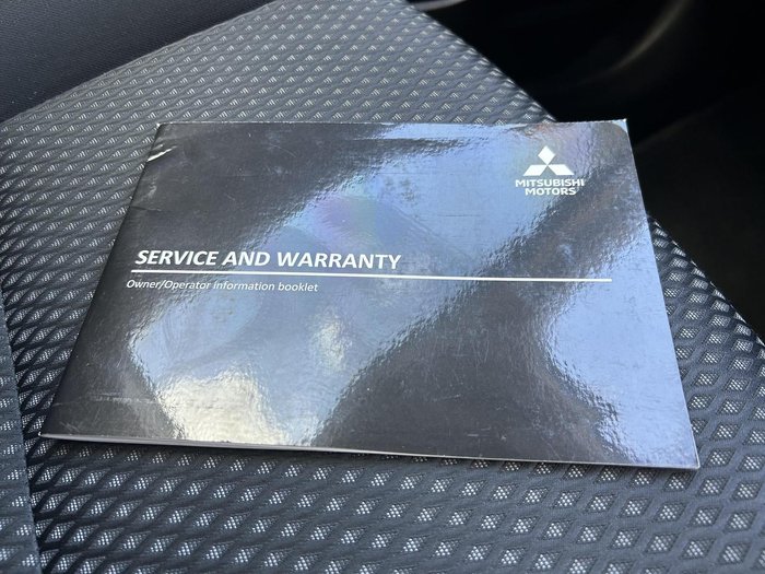 2020 Mitsubishi Outlander ES ZL MY21 Titanium