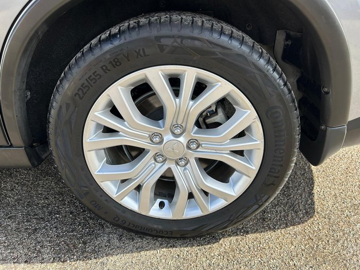 2020 Mitsubishi Outlander ES ZL MY21 Titanium