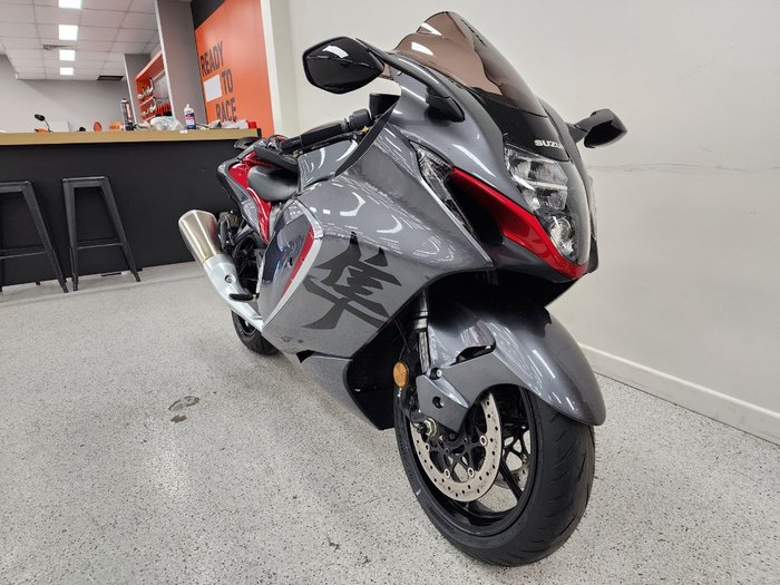 2022 Suzuki GSX1300 (HAYABUSA) silver