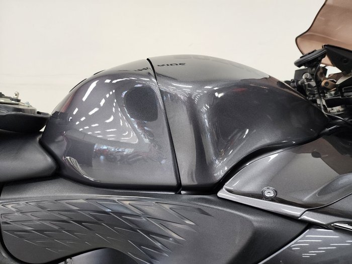 2022 Suzuki GSX1300 (HAYABUSA) silver
