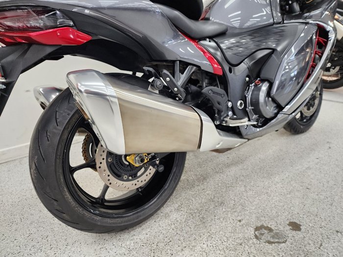 2022 Suzuki GSX1300 (HAYABUSA) silver