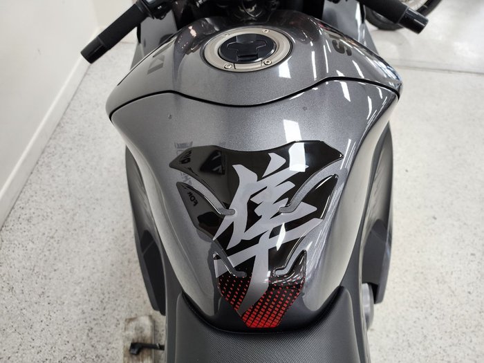 2022 Suzuki GSX1300 (HAYABUSA) silver
