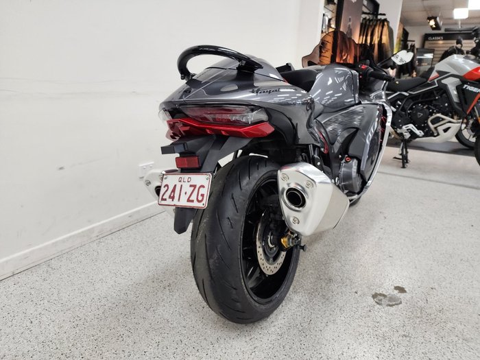 2022 Suzuki GSX1300 (HAYABUSA) silver