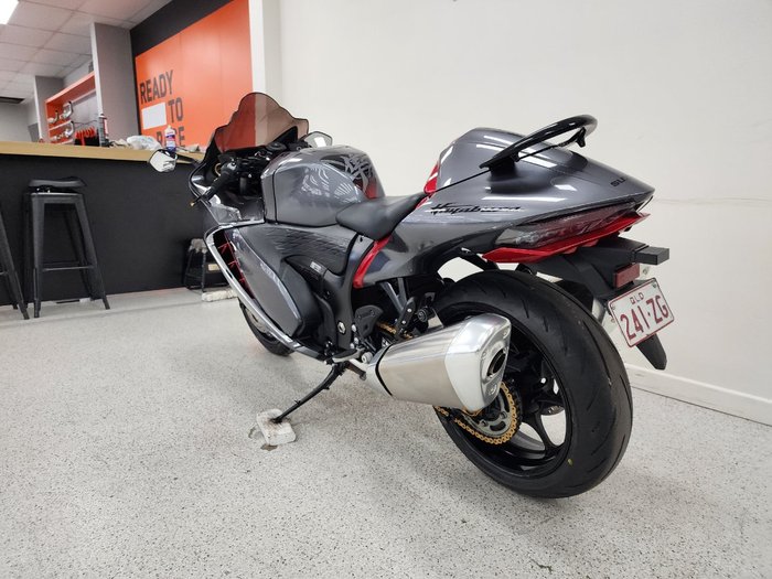 2022 Suzuki GSX1300 (HAYABUSA) silver